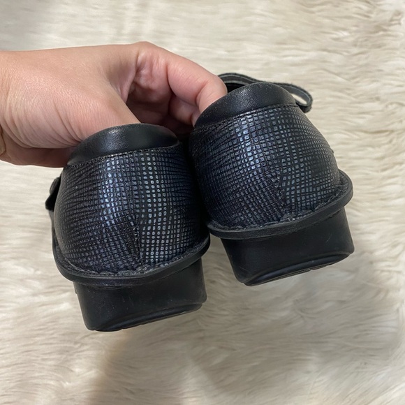 Alegria Belle Black Metallic Grid Silver Mary Jane Wide Toe Box Comfort Shoes - Picture 6 of 10